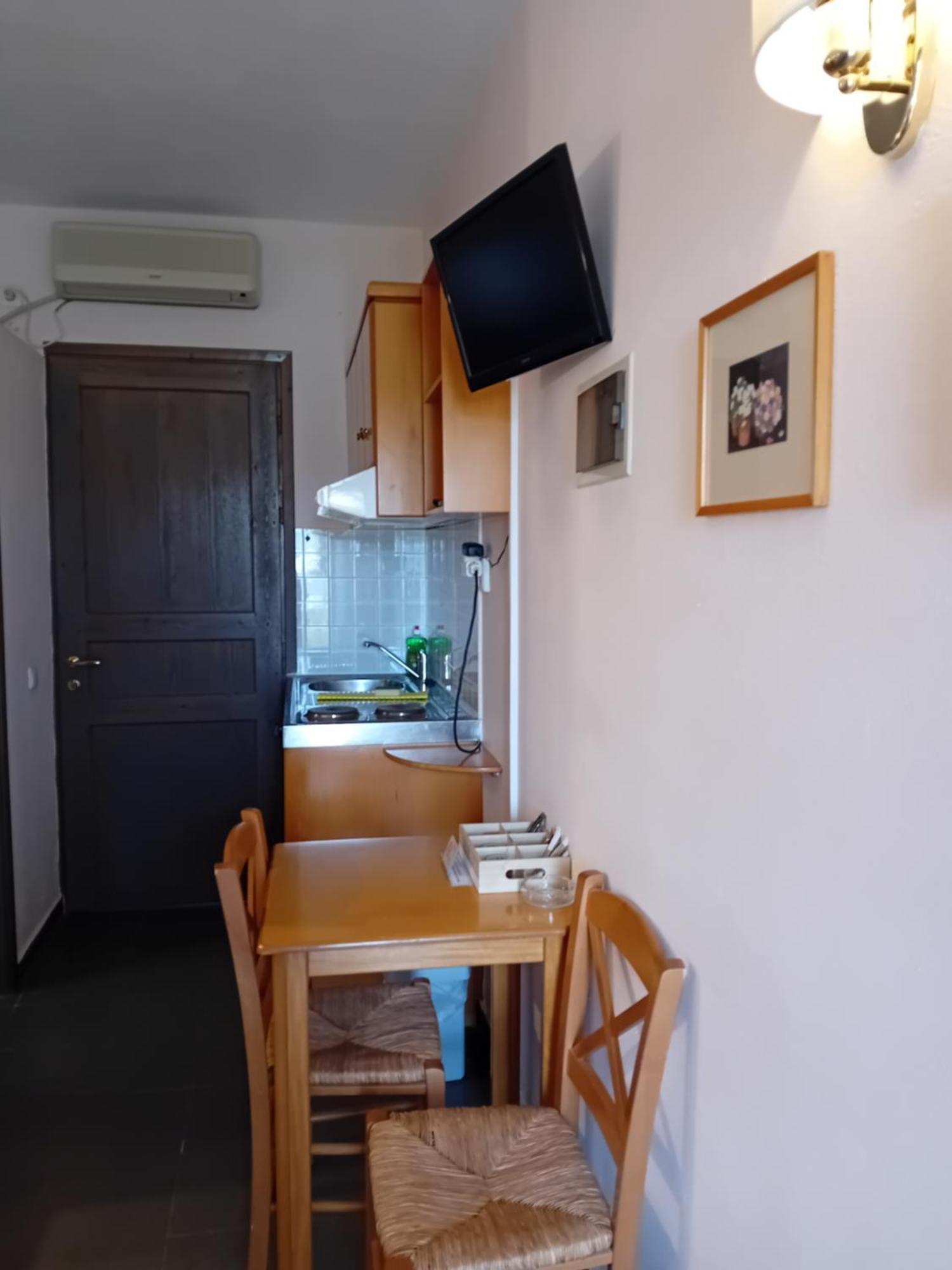 Heliotopos Apartments Tolón Extérieur photo